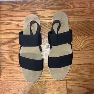 Ojai black strap sandal